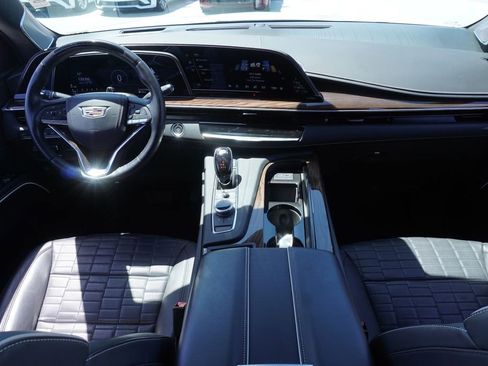 Certified 2024 Cadillac Escalade ESV Sport Platinum AWD/4WD image 12
