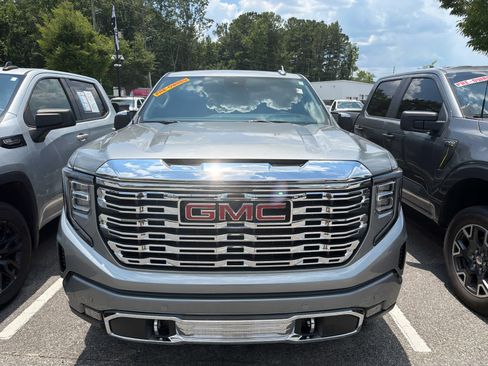 Used 2026 GMC Sierra 1500 Denali w/ Denali Reserve Package AWD/4WD image 3