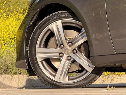 Used 2018 Lexus IS 300 w/ Comfort Package image 8