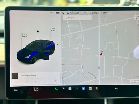 Used 2021 Tesla Model Y Long Range AWD/4WD image 15