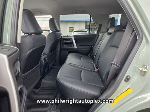 Used 2022 Toyota 4Runner TRD Sport AWD/4WD image 11
