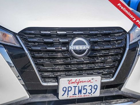 Used 2024 Nissan Kicks SV FWD image 5