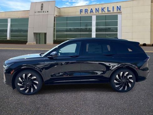 New 2025 Lincoln Nautilus Reserve w/ Jet Appearance Package AWD/4WD image 4