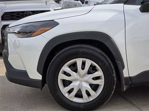 Used 2026 Toyota Corolla Cross L image 5