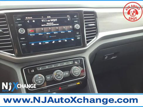 Used 2022 Volkswagen Atlas SE image 36