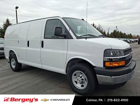 New 2025 Chevrolet Express 2500 Work Van w/ Driver Convenience Package image 2