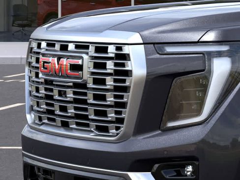 New 2025 GMC Yukon XL Denali w/ Sun & Power Step Package image 13