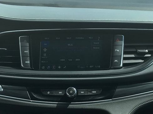 Used 2023 Buick Enclave Essence AWD/4WD image 15