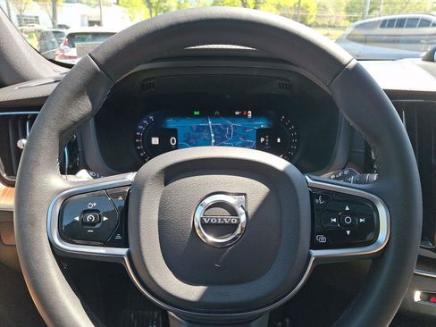 Certified 2023 Volvo XC60 B5 Ultimate w/ Climate Package AWD/4WD image 21