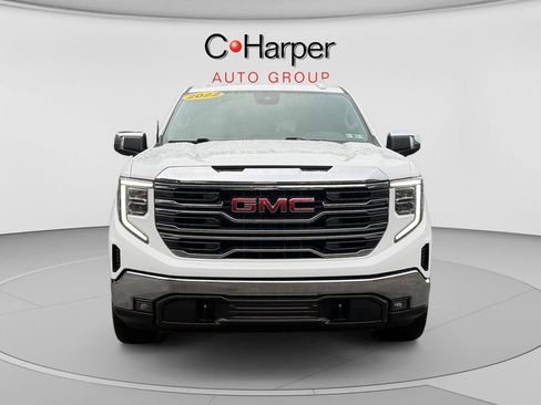 Used 2022 GMC Sierra 1500 SLT w/ SLT Convenience Package AWD/4WD image 8