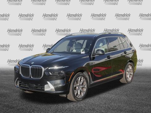 Certified 2025 BMW X7 xDrive40i image 5