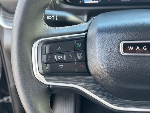 Used 2024 Jeep Wagoneer Series II w/ Flexible Seating Group image 14