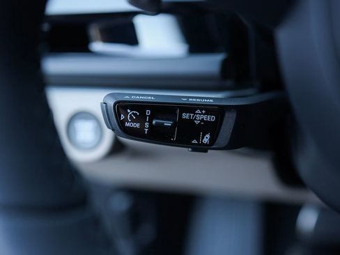 New 2025 Porsche Panamera 4 image 20