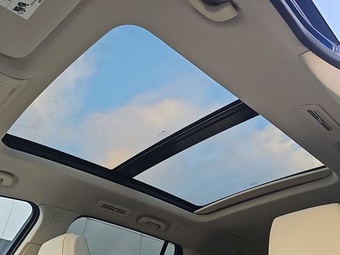 Used 2024 Cadillac XT6 Premium Luxury w/ LPO, Floor Liner Package image 9