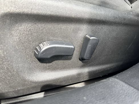 Used 2024 Nissan Altima 2.5 SV FWD image 24