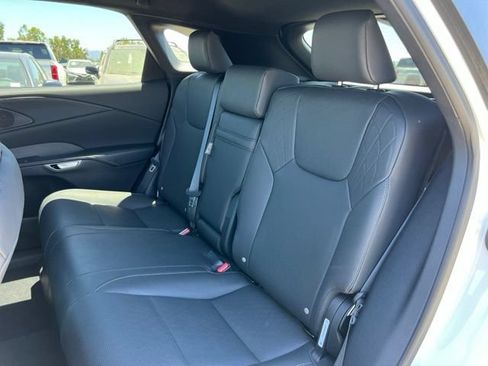Used 2025 Lexus RX 350 w/ Convenience Package AWD/4WD image 15