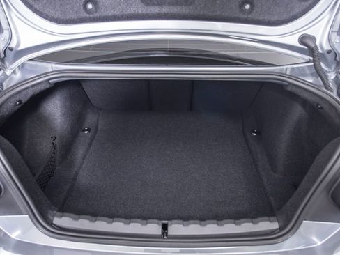 Used 2025 BMW M2 w/ Lighting Package image 8