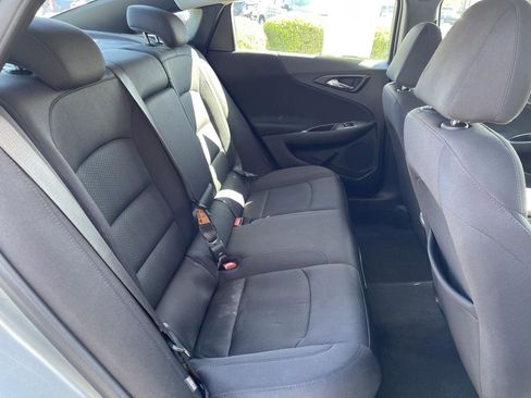 Used 2024 Chevrolet Malibu LT FWD image 34