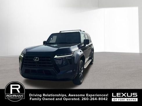 Used 2024 Lexus GX 550 w/ Accessory Package (2T) AWD/4WD image 3