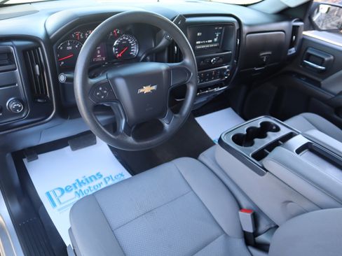 Used 2018 Chevrolet Silverado 1500 Custom w/ Custom Value Package image 23