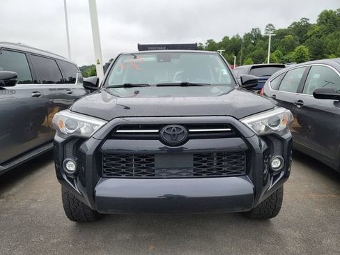 Used 2021 Toyota 4Runner Trail Special Edition AWD/4WD image 2