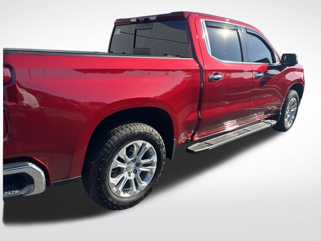 Used 2025 Chevrolet Silverado 1500 LTZ w/ LTZ Premium Package AWD/4WD image 5