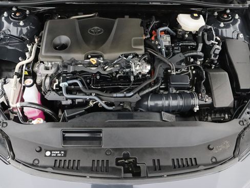Used 2025 Toyota Camry LE FWD image 37