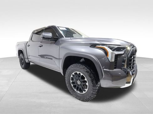 Used 2022 Toyota Tundra SR5 image 6