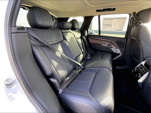 New 2026 Land Rover Range Rover SE image 11
