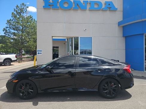 Used 2020 Honda Civic Sport image 2
