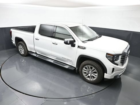 Used 2023 GMC Sierra 1500 Denali w/ Technology Package AWD/4WD image 41