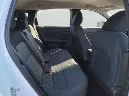 New 2026 Nissan Kicks SV w/ Cold Weather Package image 17