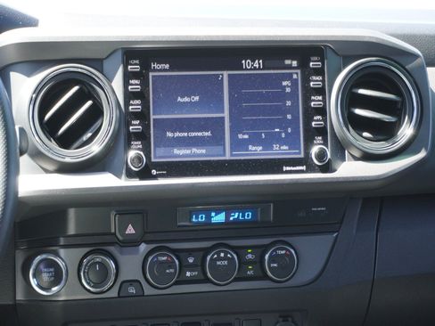 Used 2021 Toyota Tacoma TRD Sport w/ Technology Package AWD/4WD image 17