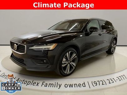 Used 2025 Volvo V60 B5 Cross Country Plus