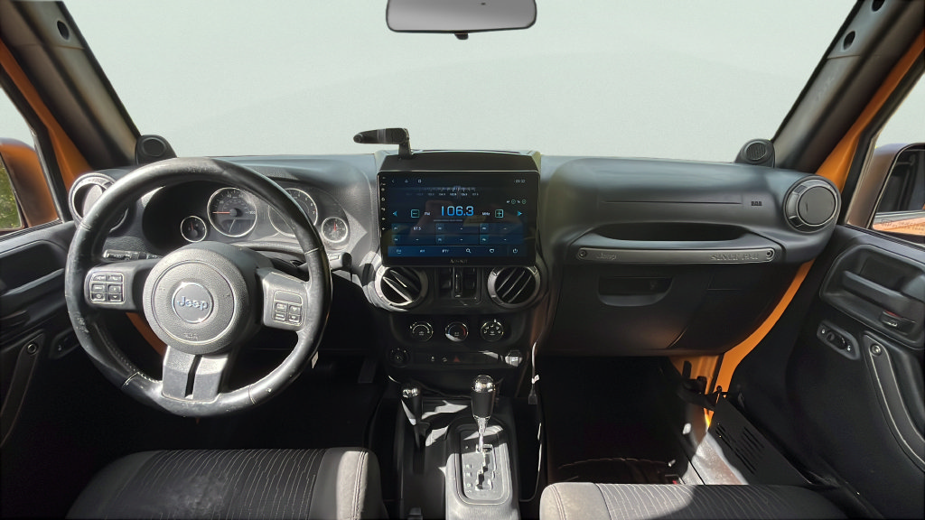 Used 2012 Jeep Wrangler Unlimited Sport AWD/4WD image 9