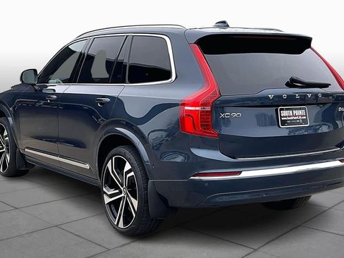 Used 2024 Volvo XC90 B6 Ultimate w/ Lounge Package image 12