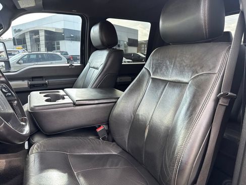Used 2015 Ford F250 Lariat w/ Chrome Package AWD/4WD image 16