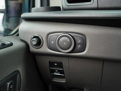 Used 2023 Ford Transit 350 XLT RWD image 28