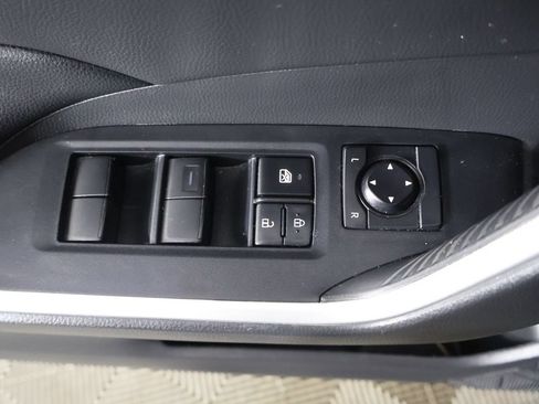 Used 2023 Toyota RAV4 LE FWD image 32