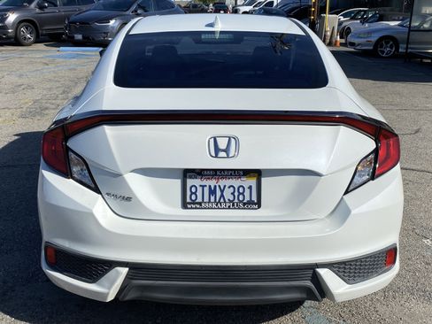 Used 2017 Honda Civic EX-T image 9