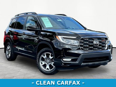 Used 2023 Honda Passport TrailSport image 3