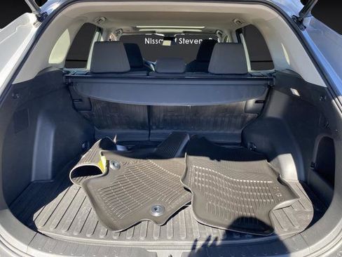 Used 2023 Toyota RAV4 XLE w/ Convenience Package image 14