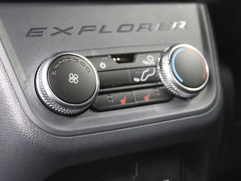 Used 2026 Ford Explorer Tremor w/ Tremor Convenience Package AWD/4WD image 18