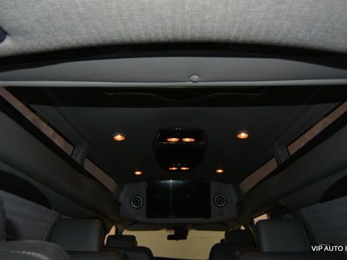 Used 2020 GMC Savana 2500 Extended w/ Enhanced Convenience Package image 13