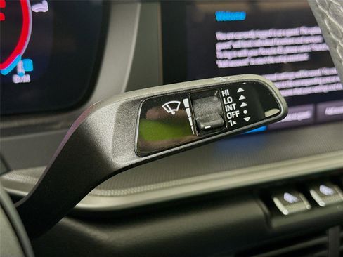 Used 2025 Porsche 911 Carrera image 5