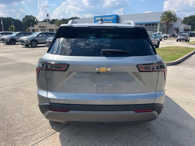 Used 2025 Chevrolet Equinox LT w/ Convenience Package II FWD image 5