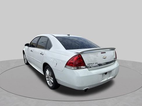 Used 2011 Chevrolet Impala LTZ FWD image 8