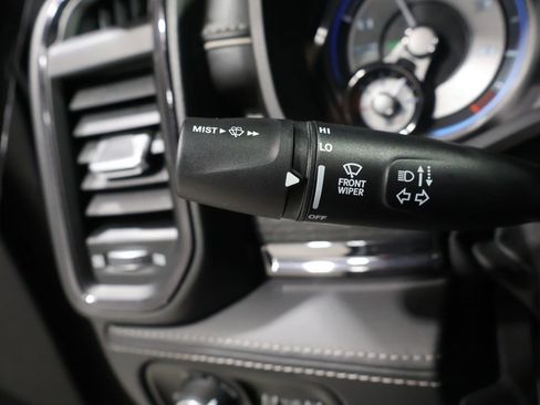 Certified 2022 RAM 1500 Limited image 34