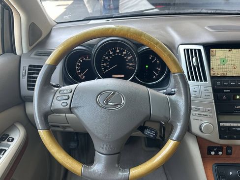 Used 2004 Lexus RX 330 FWD image 10
