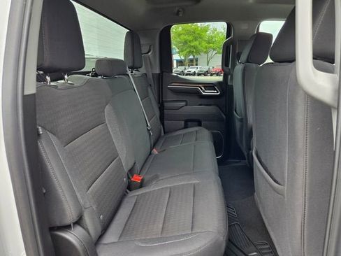Used 2024 Chevrolet Silverado 1500 LT RWD image 17